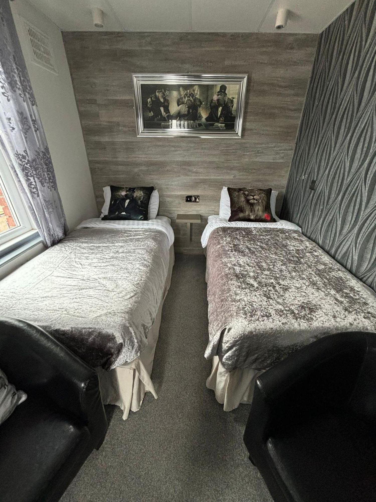 Kings Boutique Hotel Блекпул Екстериор снимка