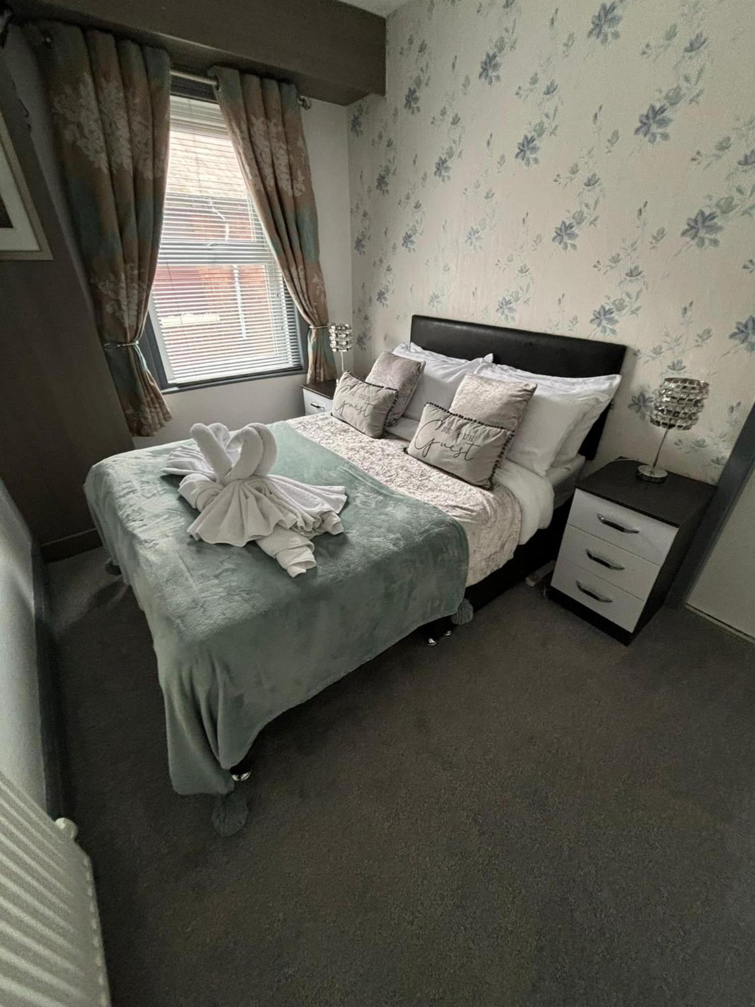 Kings Boutique Hotel Блекпул Екстериор снимка
