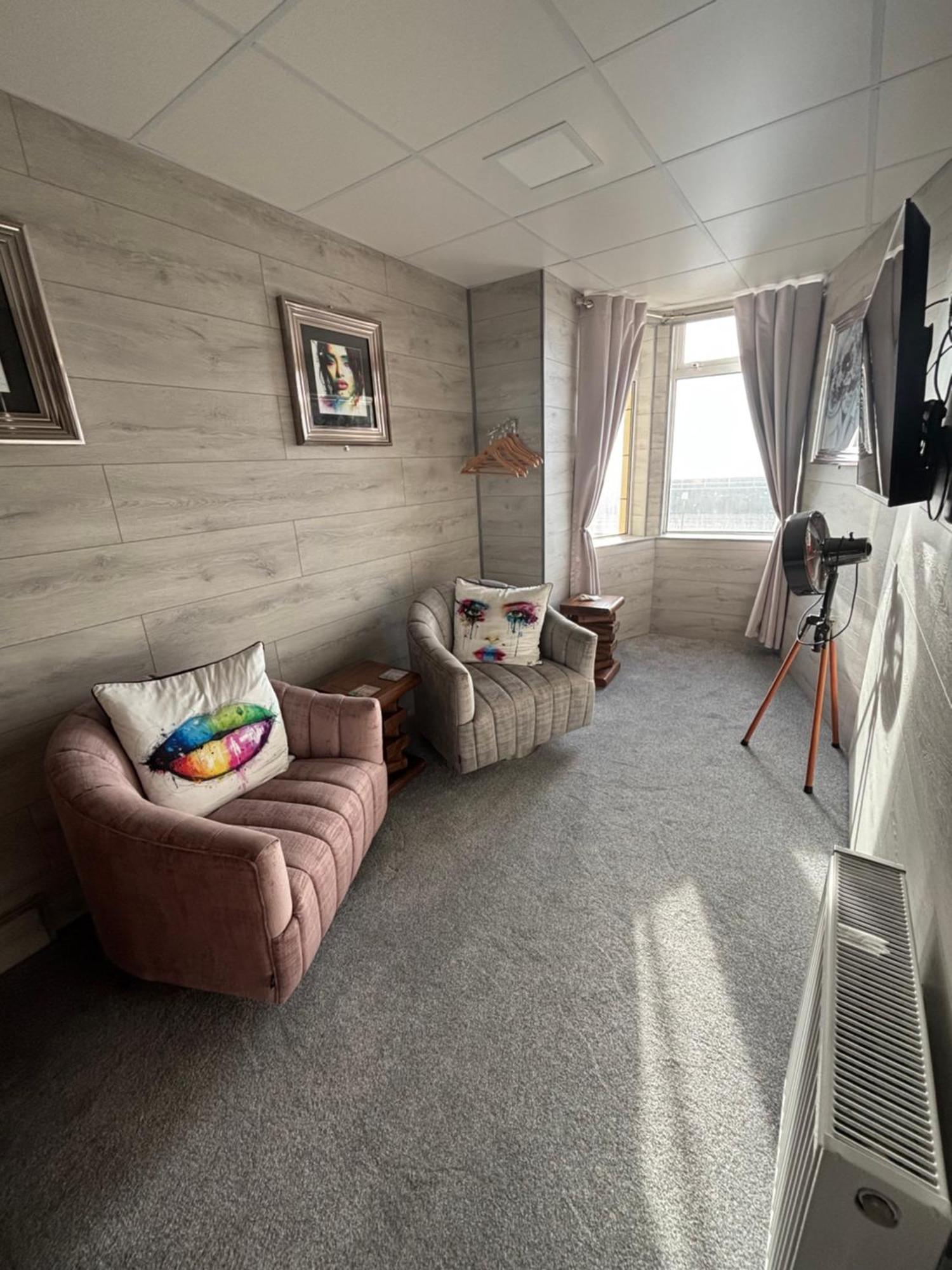 Kings Boutique Hotel Блекпул Екстериор снимка